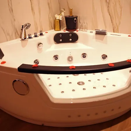 - Jacuzzi - Appartamento